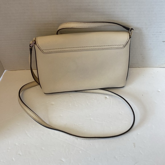 Kate Spade cream colored Crossbody bag. - Picture 2 of 13